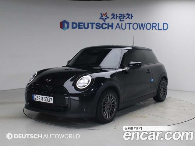 Mini Cooper C 4-го поколения Essential - фото 0
