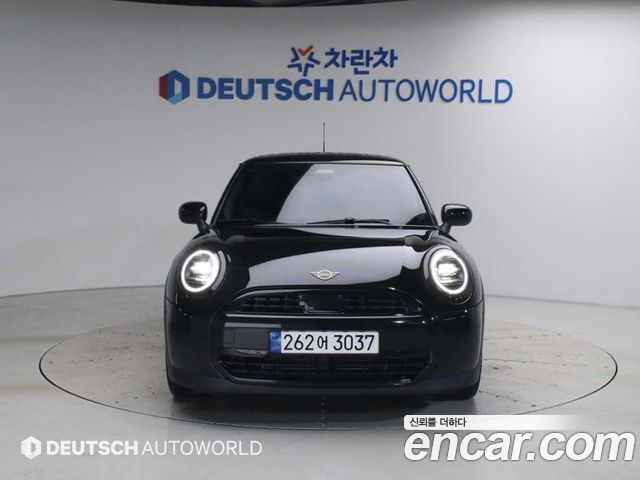 Mini Cooper C 4-го поколения Essential - фото 2