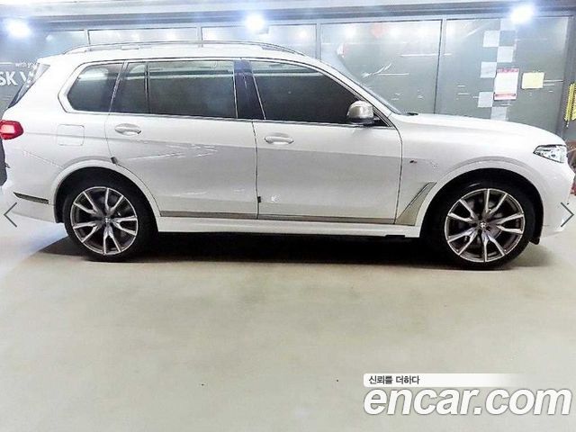 BMW X7 G07 M50i 6STR - фото 2