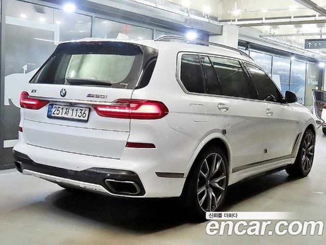 BMW X7 G07 M50i 6STR - фото 3