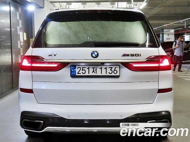 BMW X7 G07 M50i 6STR - фото 4