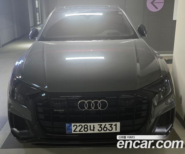 Audi Q8 55 TFSI Quattro Premium - фото 2
