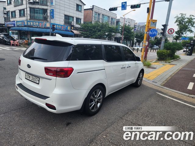 Kia Carnival Новый 9-Seater Luxury - фото 3