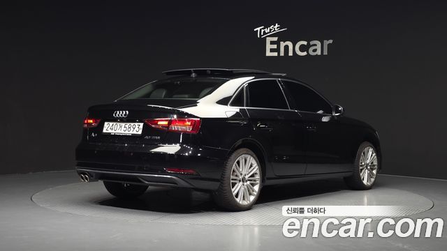 Audi A3 40 TFSI 8V - фото 1