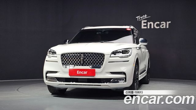 Lincoln Aviator 2-го поколения 3.0 Black Label AWD - фото 2