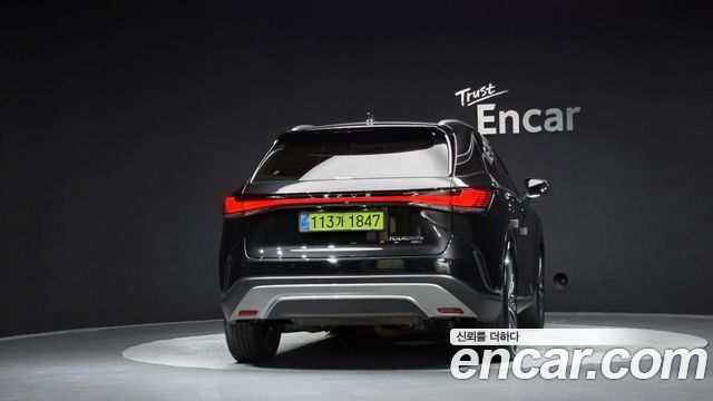 Lexus RX 450h+ 5-го поколения Luxury - фото 2