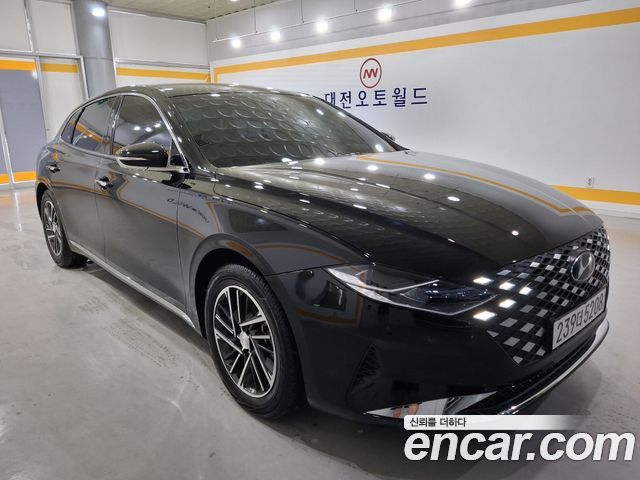 Hyundai Grandeur New IG 3.0 LPi Rent Car Modern - фото 1