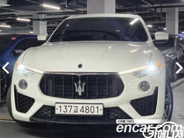 Maserati Levante 3.0 S AWD GranSport - фото 2
