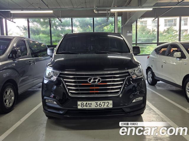 Hyundai Starex New Van 5-Seater Smart - фото 2