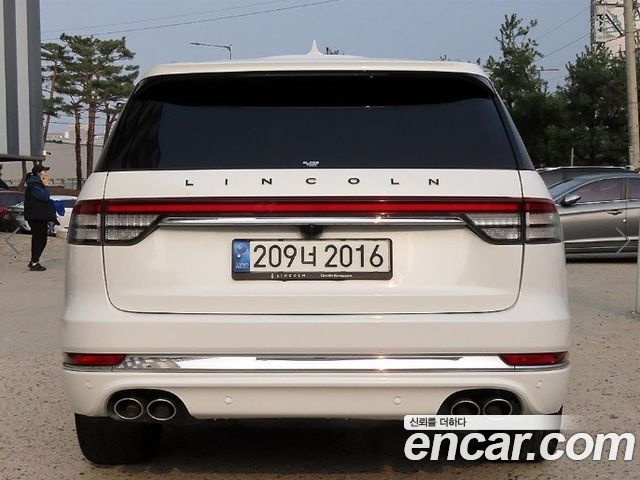 Lincoln Aviator 2-го поколения 3.0 Black Label AWD - фото 3