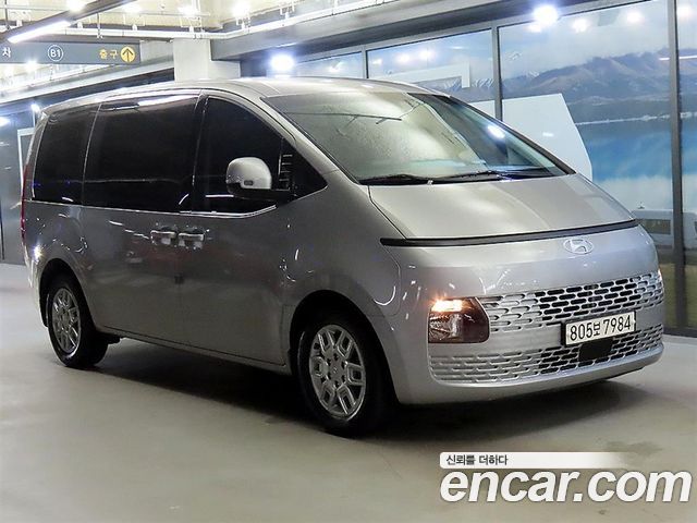 Hyundai Staria Cargo 3-Seater Modern - фото 0