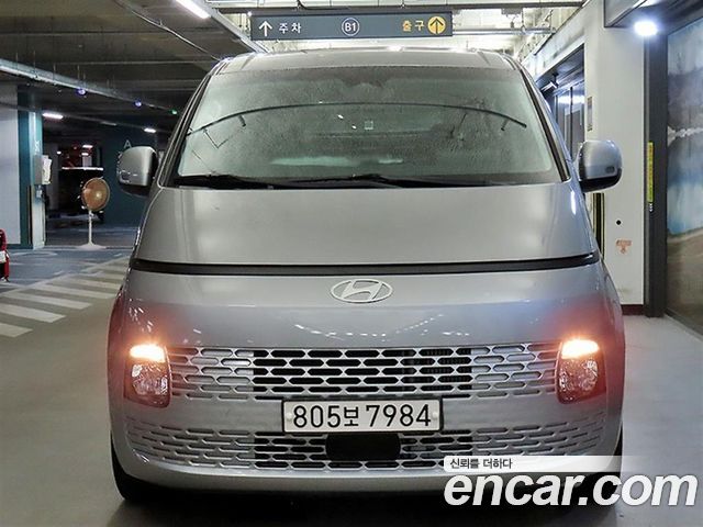 Hyundai Staria Cargo 3-Seater Modern - фото 1