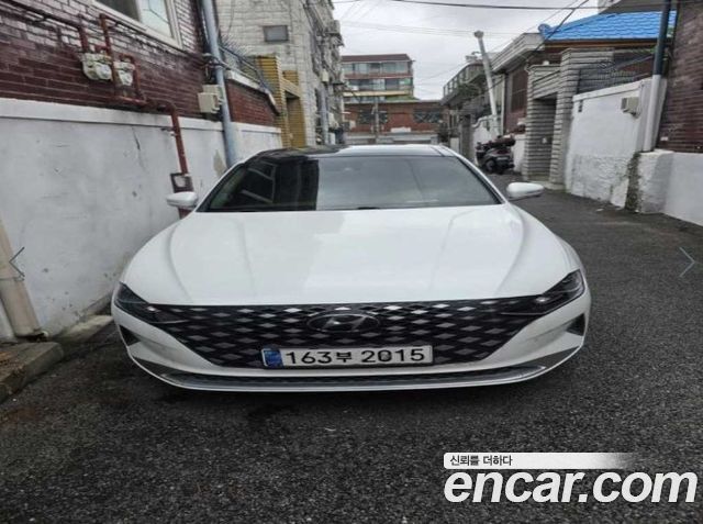Hyundai Grandeur New IG, гибрид Calligraphy - фото 0
