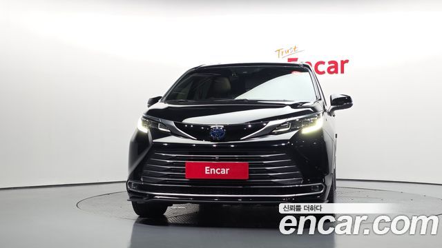 Toyota Sienna 4-го поколения 2.5 Hybrid 2WD - фото 2