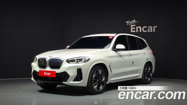 BMW iX3 M Sports - фото 0