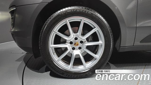 Porsche Macan 2.0 95B - фото 4
