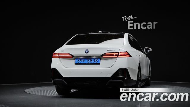 BMW i5 G60 eDrive 40 M Sport - фото 2