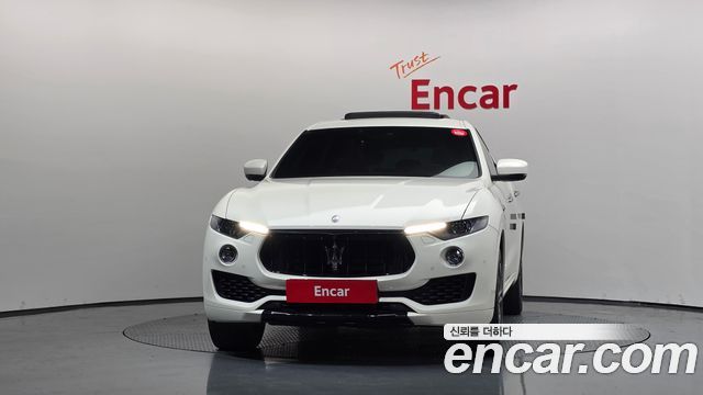 Maserati Levante 3.0 AWD GranSport - фото 2