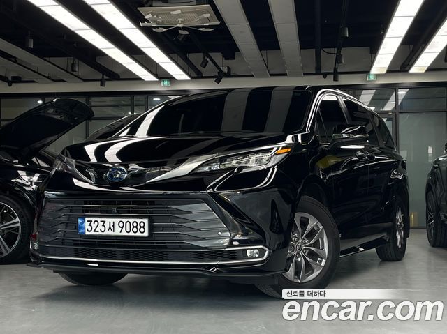 Toyota Sienna 4-го поколения 2.5 Hybrid AWD - фото 0