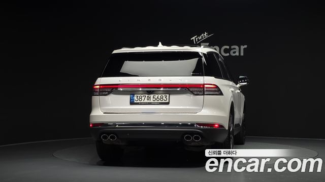 Lincoln Aviator 2-го поколения 3.0 Reserve AWD - фото 3