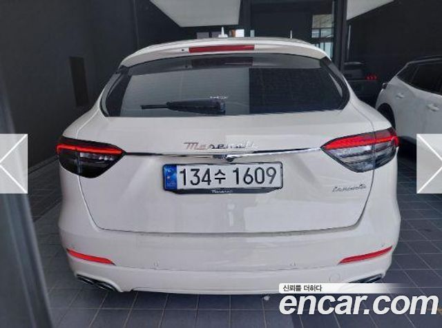 Maserati Levante 2.0 GT AWD - фото 3