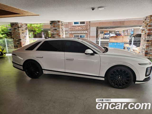 Hyundai Grandeur GN7 2,5 Gasoline 2WD Calligraphy - фото 0