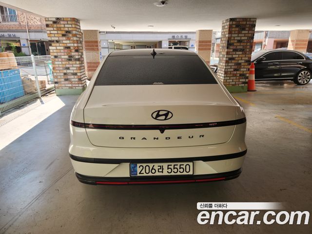 Hyundai Grandeur GN7 2,5 Gasoline 2WD Calligraphy - фото 3