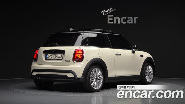 Mini Cooper Classic Plus 3rd - фото 0