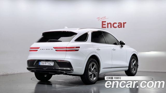 Genesis GV70 2.5T Gasoline 2WD - фото 1