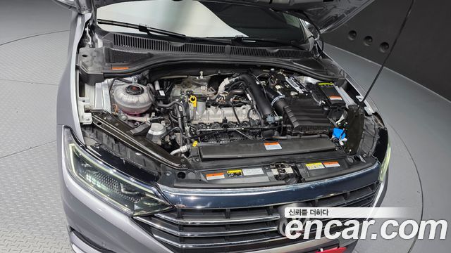 Volkswagen Jetta 7-го поколения 1.4 TSI Premium - фото 4