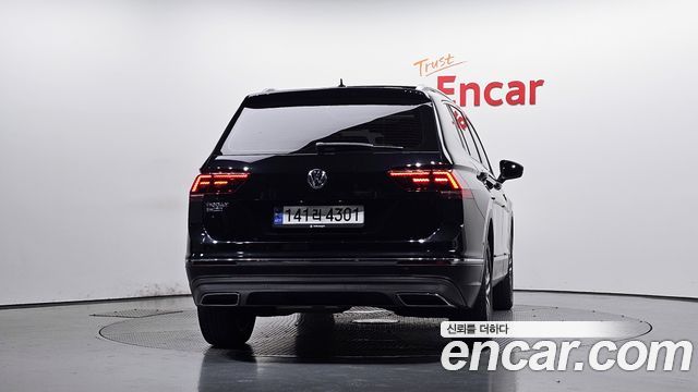 Volkswagen Tiguan Allspace 2.0 TDI Prestige - фото 2