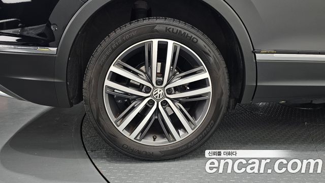 Volkswagen Tiguan Allspace 2.0 TDI Prestige - фото 3