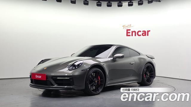 Porsche 911 Carrera 4 GTS - фото 0