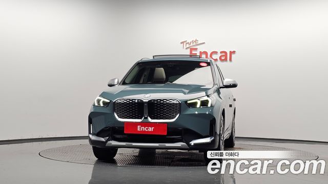 BMW iX1 U11 xDrive 30 xLine - фото 2