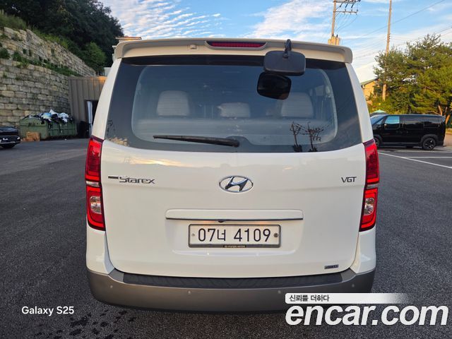 Hyundai Starex New 4WD Urban 9-Seater Exclusive - фото 3