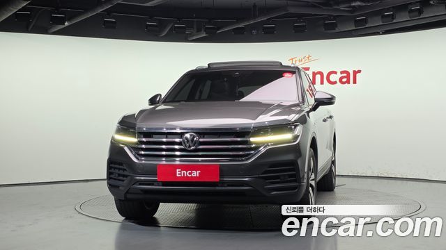 Volkswagen Touareg 3-го поколения 3.0 TDI Premium - фото 2
