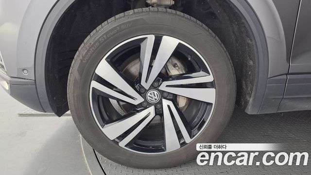 Volkswagen Touareg 3-го поколения 3.0 TDI Premium - фото 4