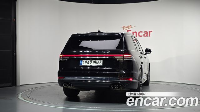 Lincoln Aviator 2-го поколения 3.0 Black Label AWD - фото 3