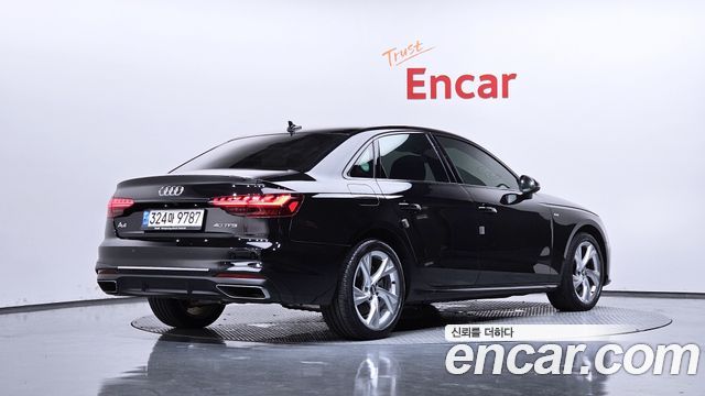 Audi A4 B9 40 TFSI - фото 1