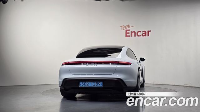 Porsche Taycan 4S - фото 3