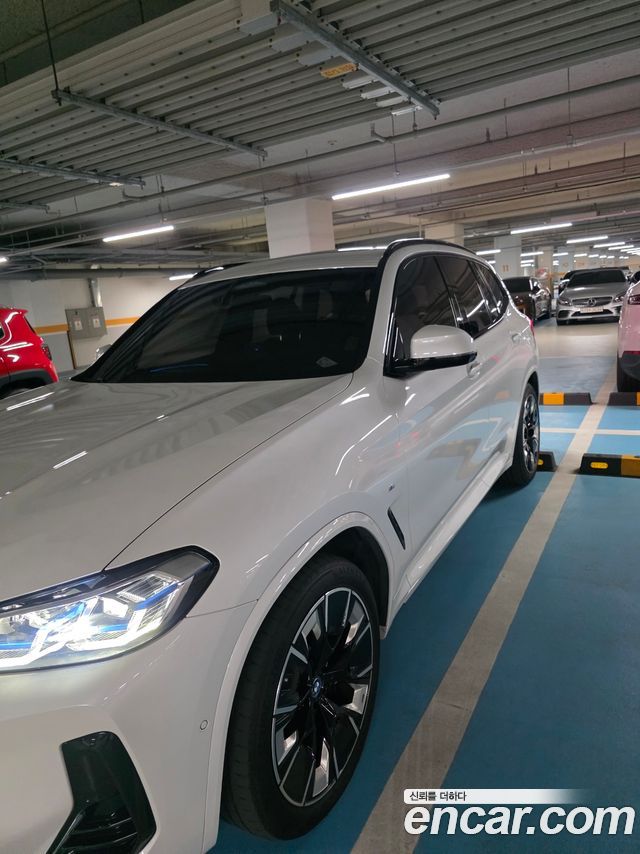 BMW iX3 M Sports - фото 1