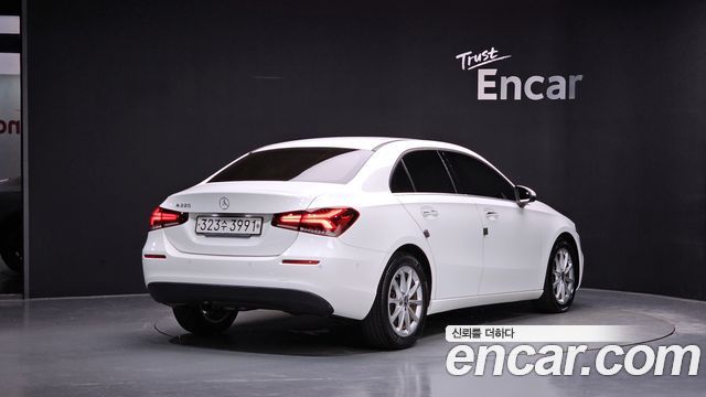 Mercedes-Benz A-Class W177 A220 Sedan - фото 1