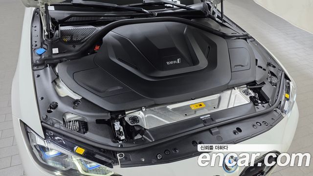 BMW i4 eDrive40 M Sports Pro - фото 4