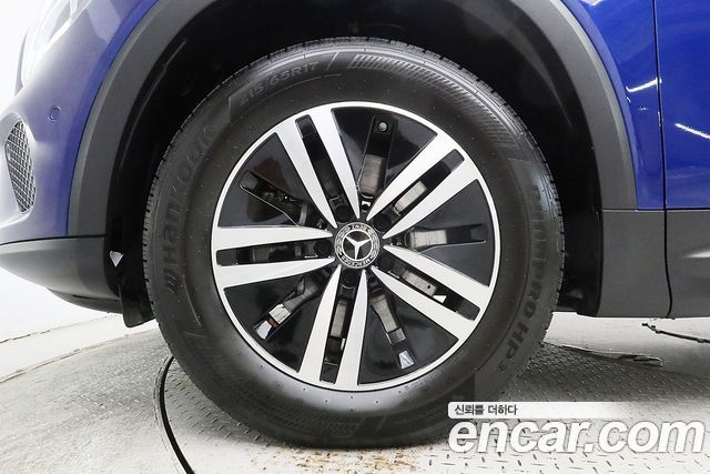 Mercedes-Benz GLB-Class X247 GLB200 d - фото 4