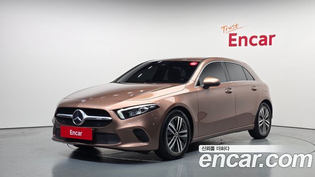 Mercedes-Benz A-Class W177 A220 Hatchback - фото 0