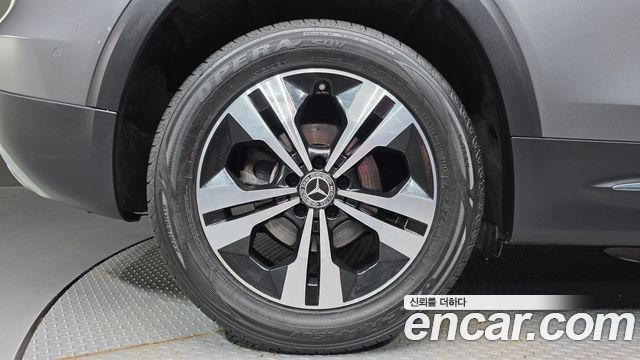 Mercedes-Benz GLB-Class X247 GLB220 - фото 4