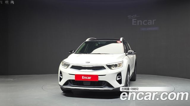 Kia Stonic 1.0 Turbo Prestige - фото 2