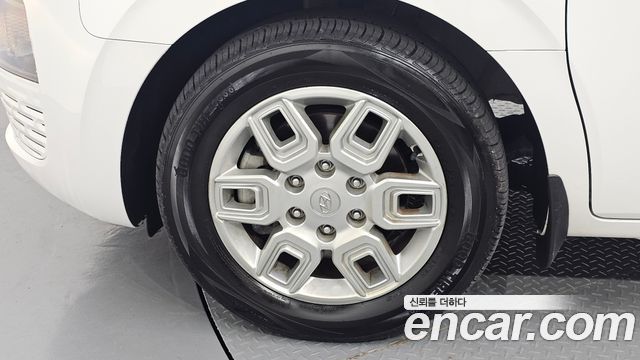 Hyundai Staria Tourer 9-Seater Modern - фото 4