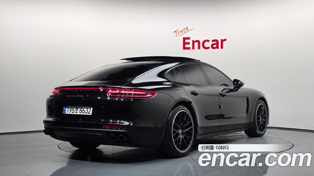 Porsche Panamera 3.0 AWD - фото 1