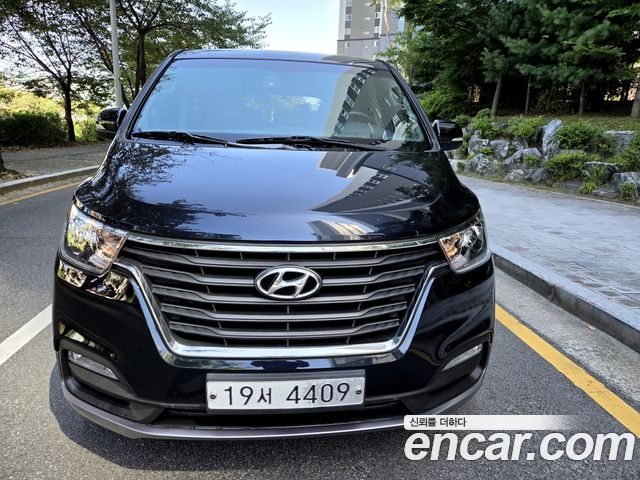 Hyundai Starex New Urban 9-Seater Premium Spicial - фото 1